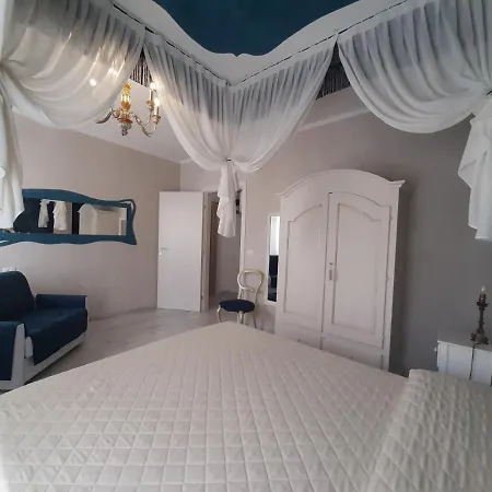 Train Station Apartment Mestre