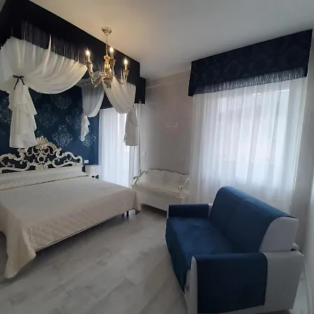Train Station Apartment Mestre
