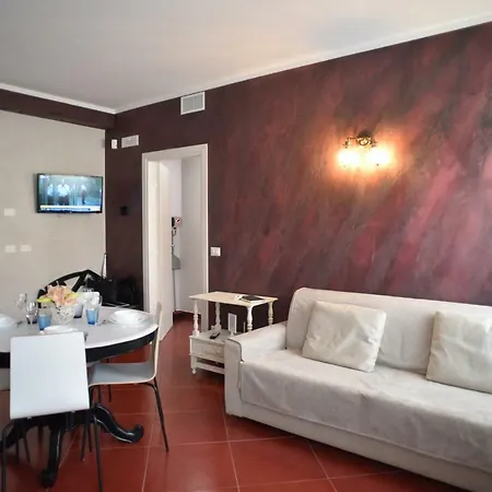 Train Station Apartment Mestre