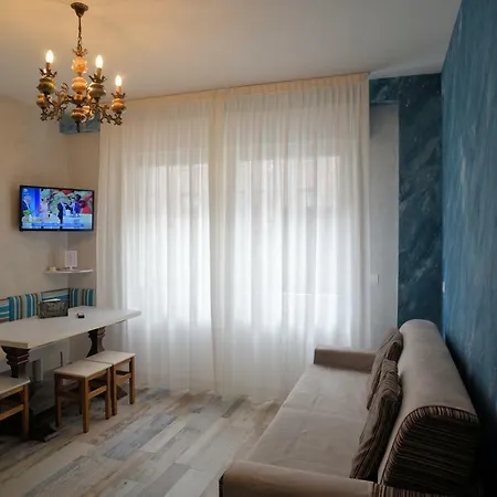Train Station Apartment Mestre