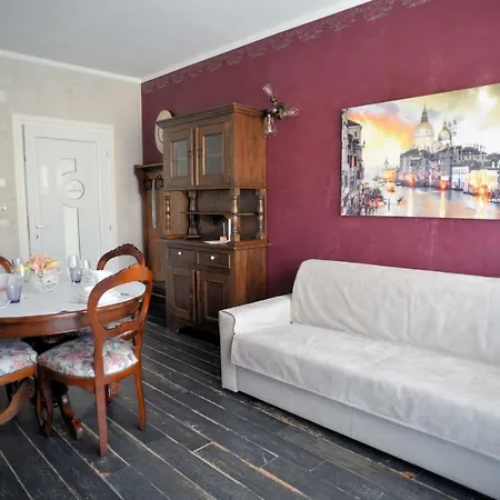 Appartement Train Station *